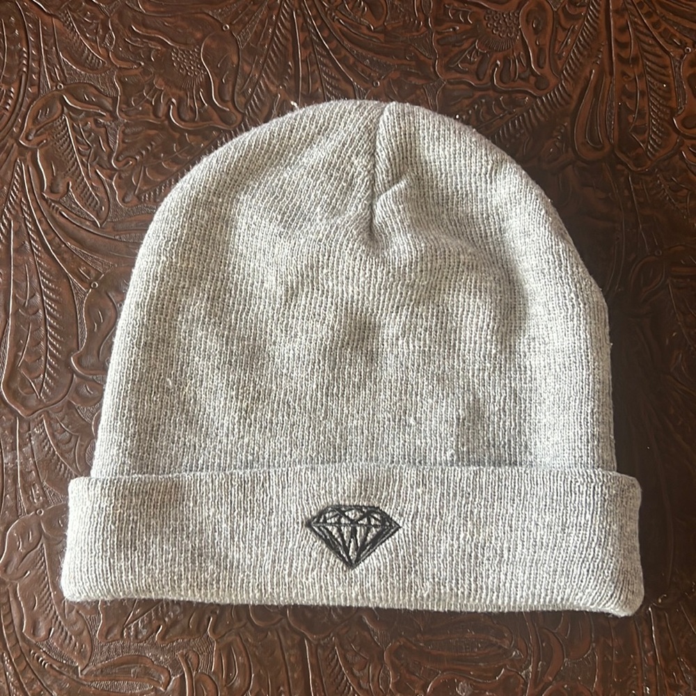 Diamond supply co grey beanie